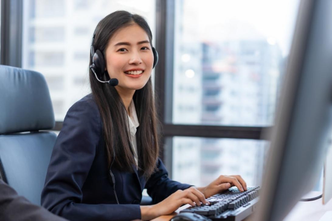 Investment automation workspace with multiple monitors displaying market analysis